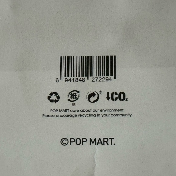 POP MART Paper shopping bag - Picture 7 of 7